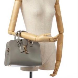 Authentic YSL purse ☄️☄️